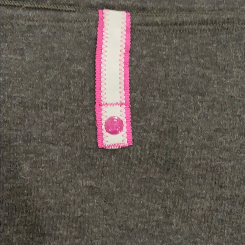 Lululemon - Picture 2 of 5